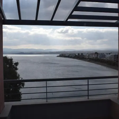 Alia Beachfront Penthouse With Sea View *