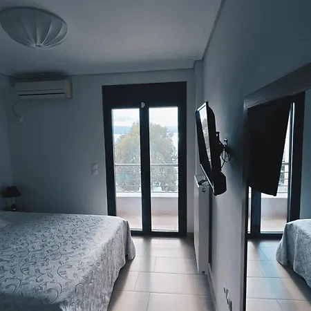 شقة Alia Beachfront Penthouse With Sea View