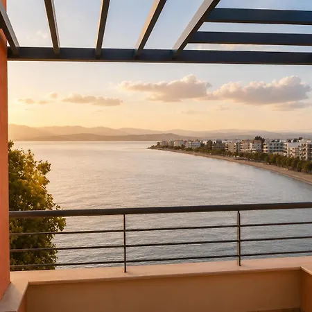 شقة Alia Beachfront Penthouse With Sea View